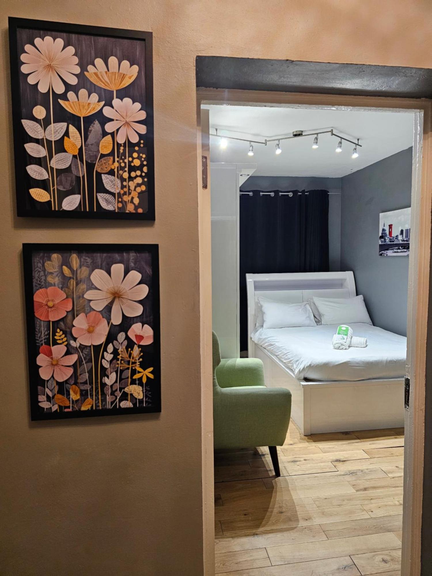 Umbrella Properties London Woolwich Esterno foto