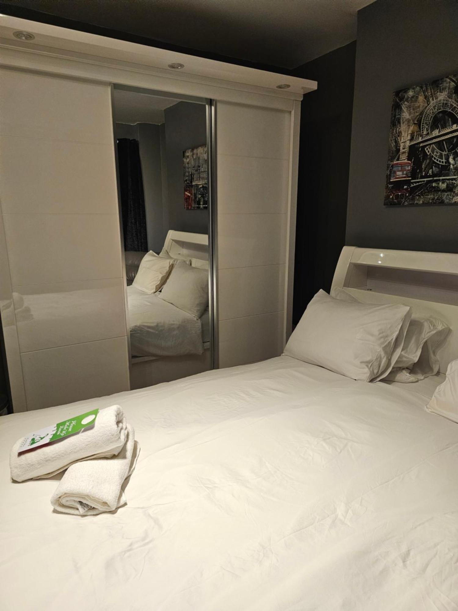 Umbrella Properties London Woolwich Esterno foto