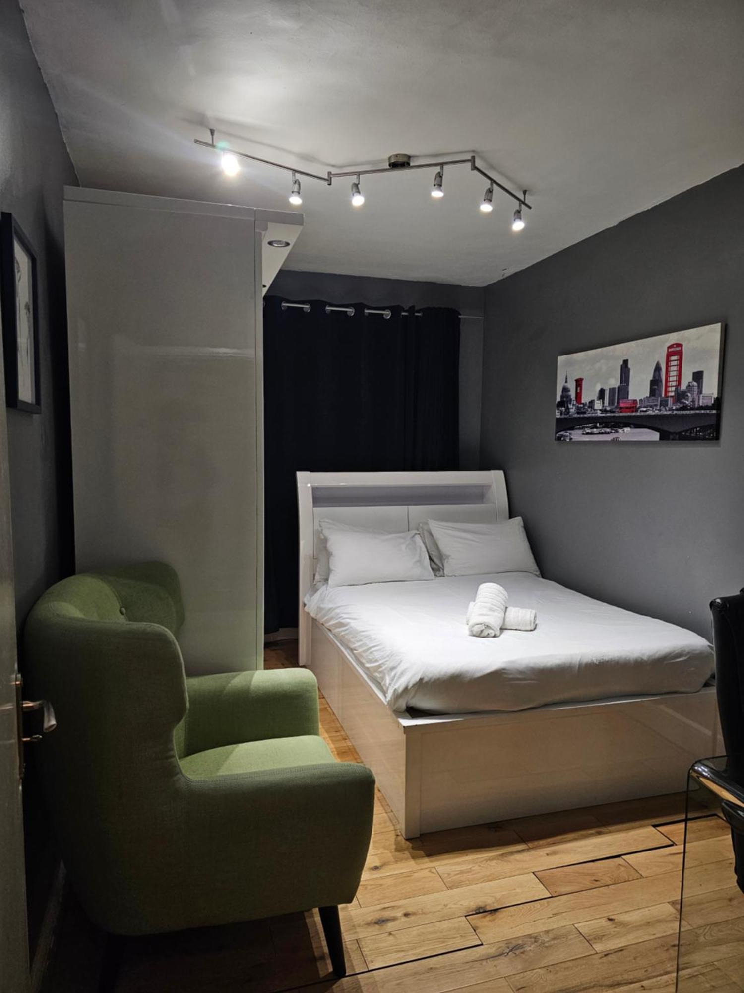 Umbrella Properties London Woolwich Esterno foto